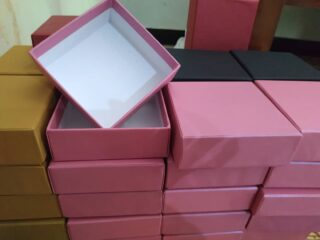 Hardbox Hardbox Hardbox 

Kemas produk dengan kemasan cantik.
Sultankan produk kalian. 🤩🤩

#boxpersegi 
#boxheadpiece 
#boxhijab 
#boxtasbihdigital 
#boxsouvenir
#boxgelang 
#boxbrosdagu 
#kotakmika 
#kotakgelang 
#nailartbox 
#kotaksouvenir 
#boxvintage 
#kotakmaskerhias 
#hardbox 
#boxpolos